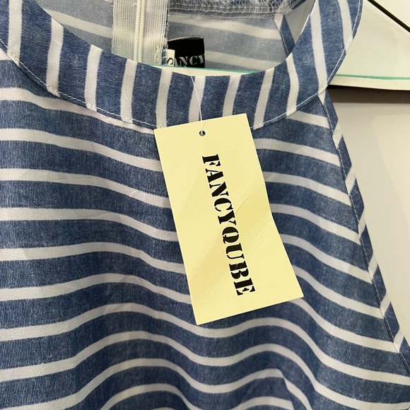 Blue and white striped romper - Picture 2 of 5